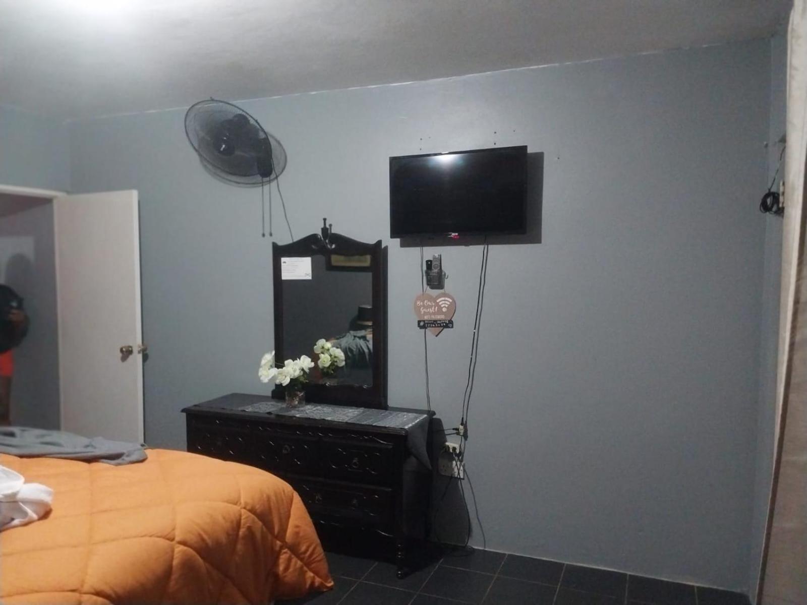 Tashari-Dae Inn Luxury Suite Mandeville Eksteriør bilde
